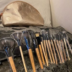 16 makeup brush set w/makeup bag